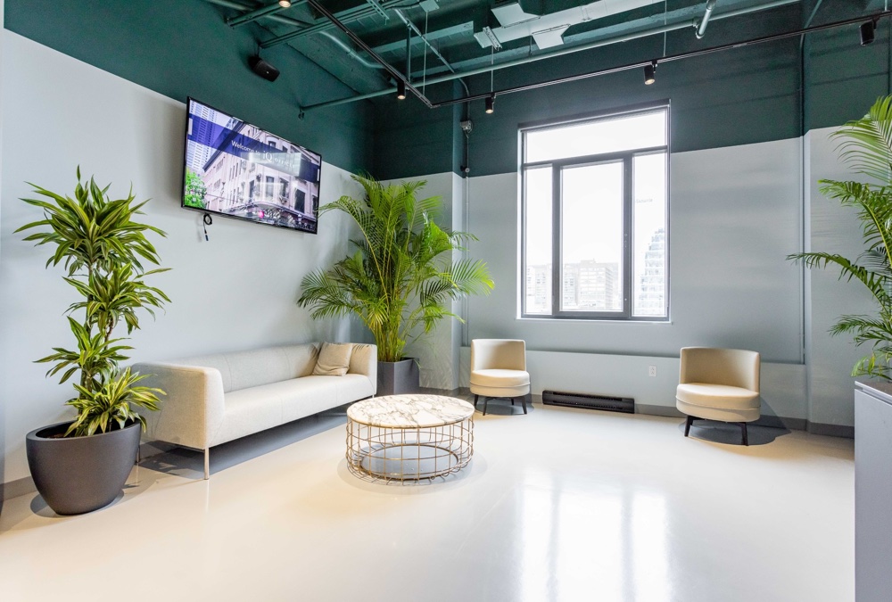 Laguna Sofa, Hilton Lounge, Violetta Coffee Table | IQ Offices - Montreal