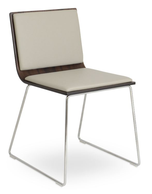corona_dining_handle_back wire_chair_ seat_plywood_shell _fsoft_light_grey_pad _rotus_gerekli _1_