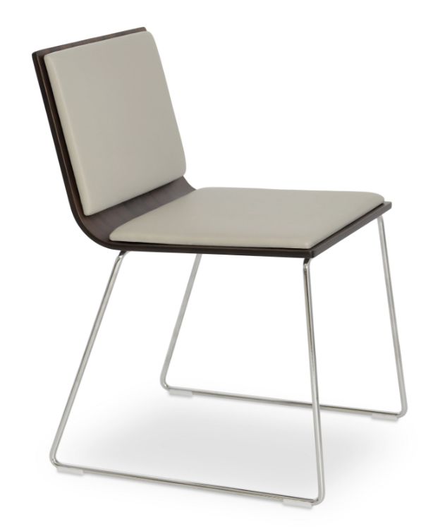 corona_dining_handhhhle_back wire_chair_ seat_plywood_shell _fsoft_light_grey_pad _rotus_gerekli _3_