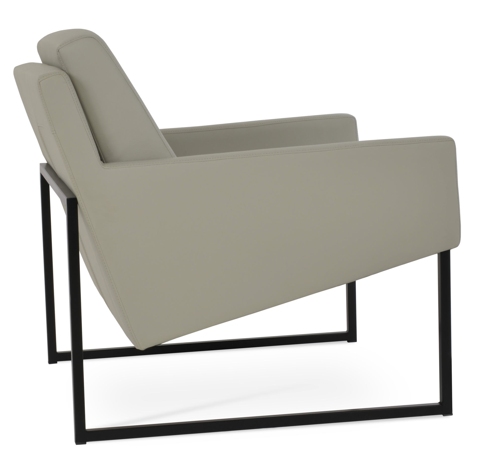 Nova Chrome Lounge Chair PeraDesign