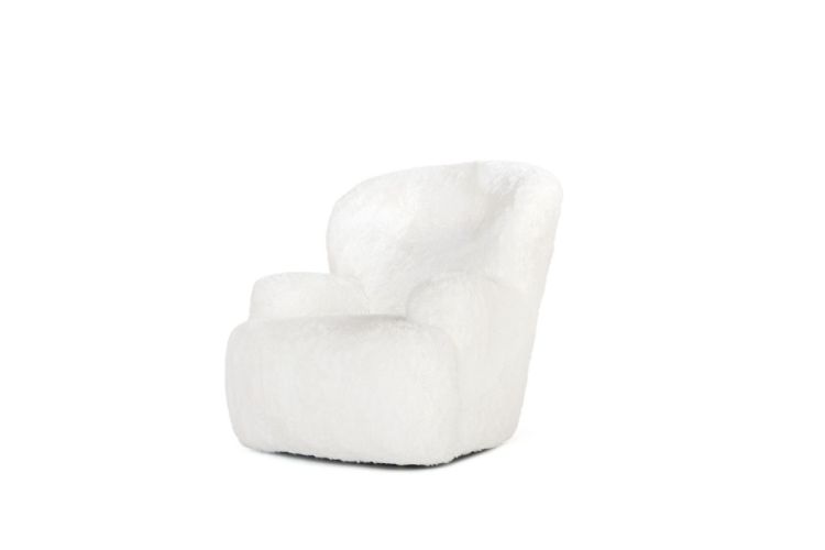 Picture of Bear Lounge Chair w / Pouff